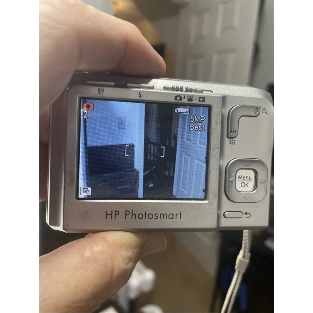HP Photosmart M447 5MP Digital Camera 3X Zoom+Battery+SD Card-Tested